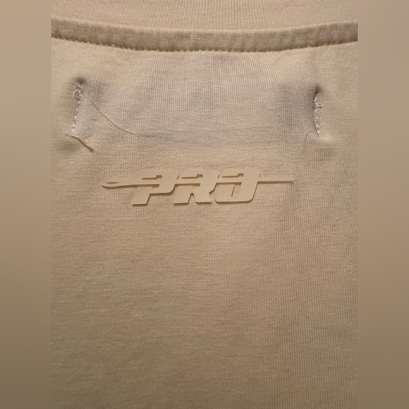 Philadelphia 76ers Pro Standard Luxe Cream Boxy Crop Top NWT - Picture 10 of 10